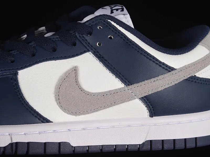 All categories Nk SB Dunk Series Nk SB Dunk Low low-top sneakers Cost-effective version Nk Dunk Low "Midnight Navy" blue and white SB low-top sports and leisure sneakers FO9749-400